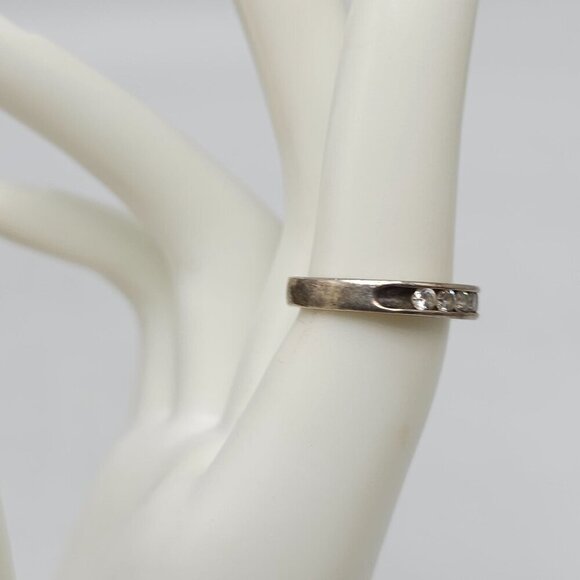 Sterling Silver Eternity Ring With Clear Glass Rhinestones Vintage Signed - Picture 2 of 7